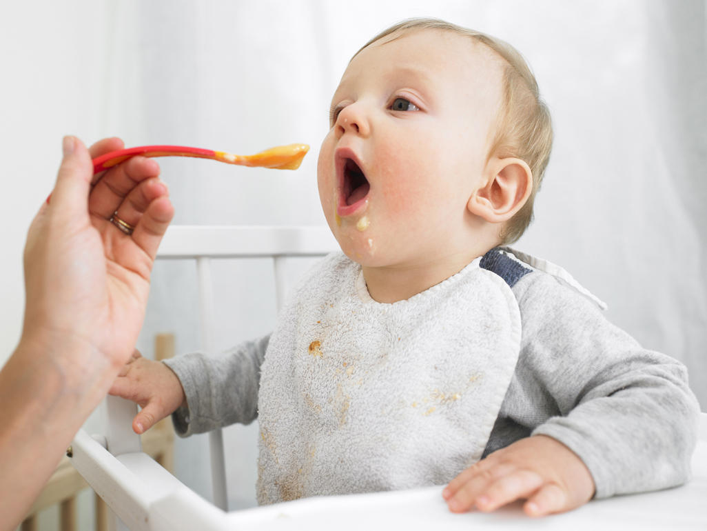 enemigo Explícito temperamento El bebé de 5 meses | Peso, Talla, Alimentación y Desarrollo - Planeta del  Bebé